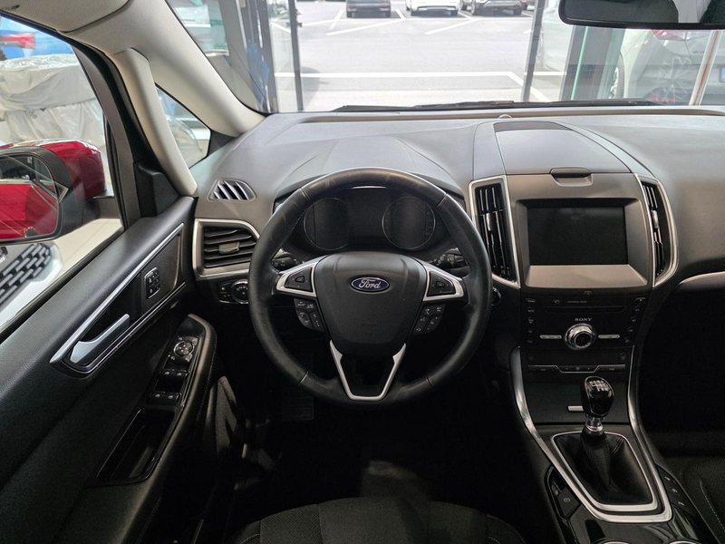 Ford S-Max 1.5 EcoBoost Titanium — photo 10