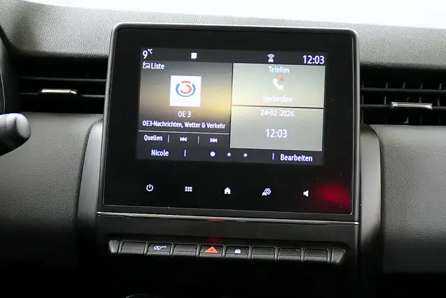 Renault Clio view 15