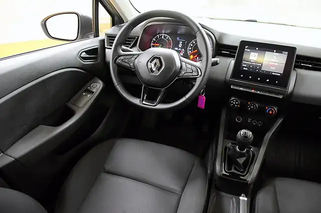 Renault Clio view 13