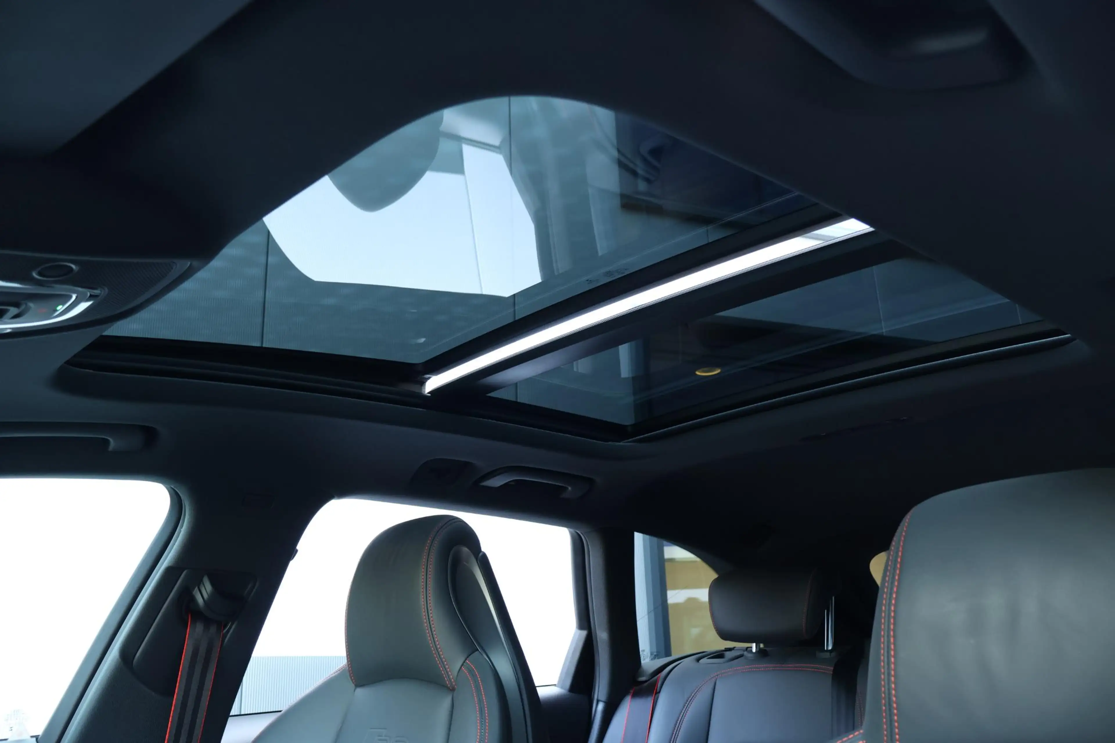 Audi RS4 A4 Avant 2.9 TFSI quattro competition plus / Kuips — photo 11