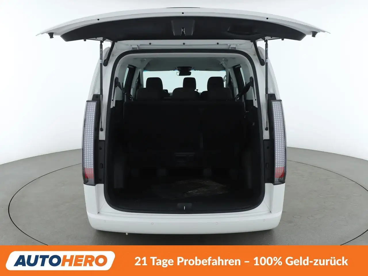 Hyundai STARIA 2.2 CRDi Trend 2WD Aut.*NAV*ACC*360*PDC*SHZ 16