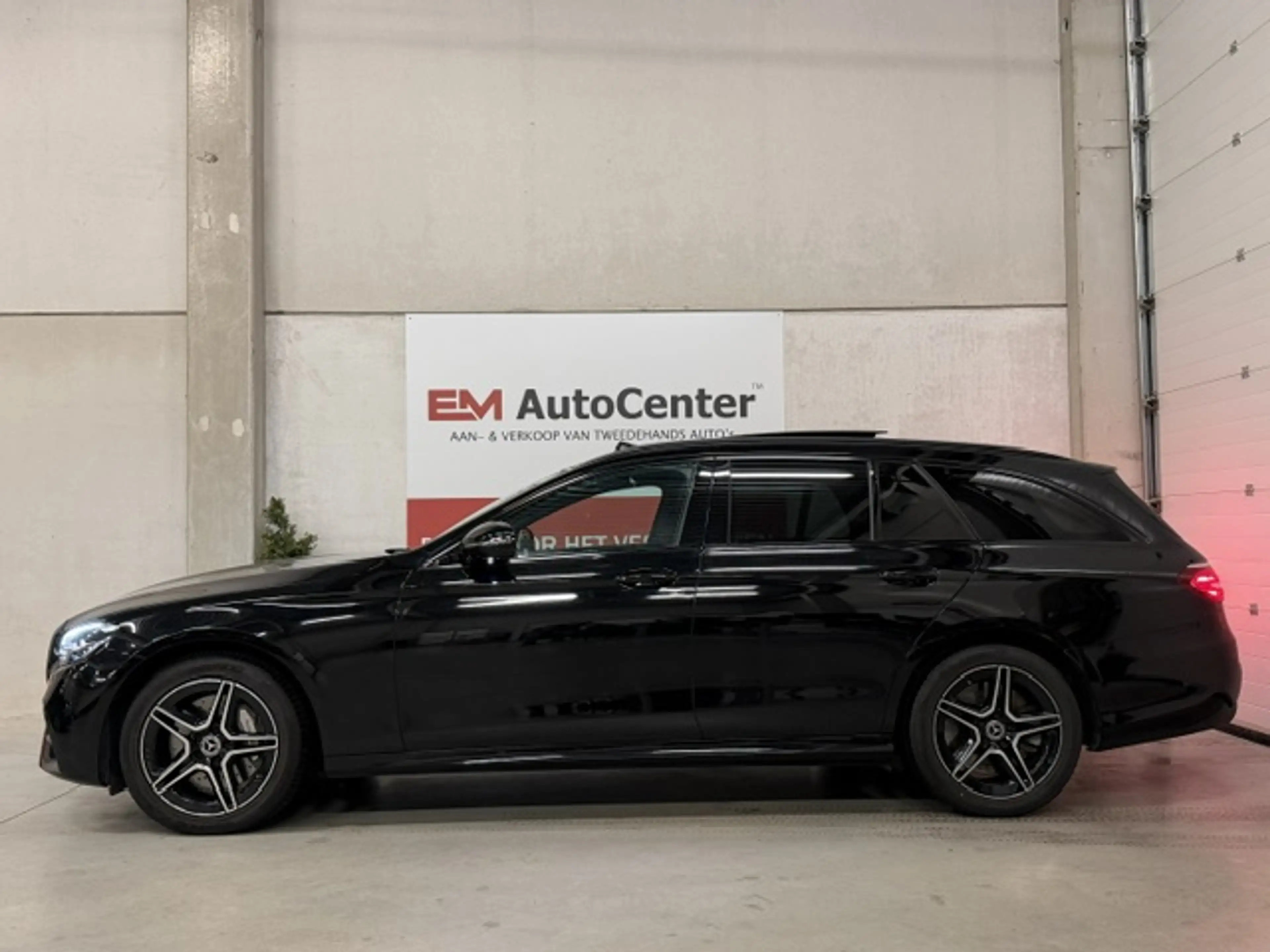 Mercedes-Benz E 300 DE PHEV AMG Line Pano-CAM-Acc-Memory-Luchtvering-BTW incl — photo 5