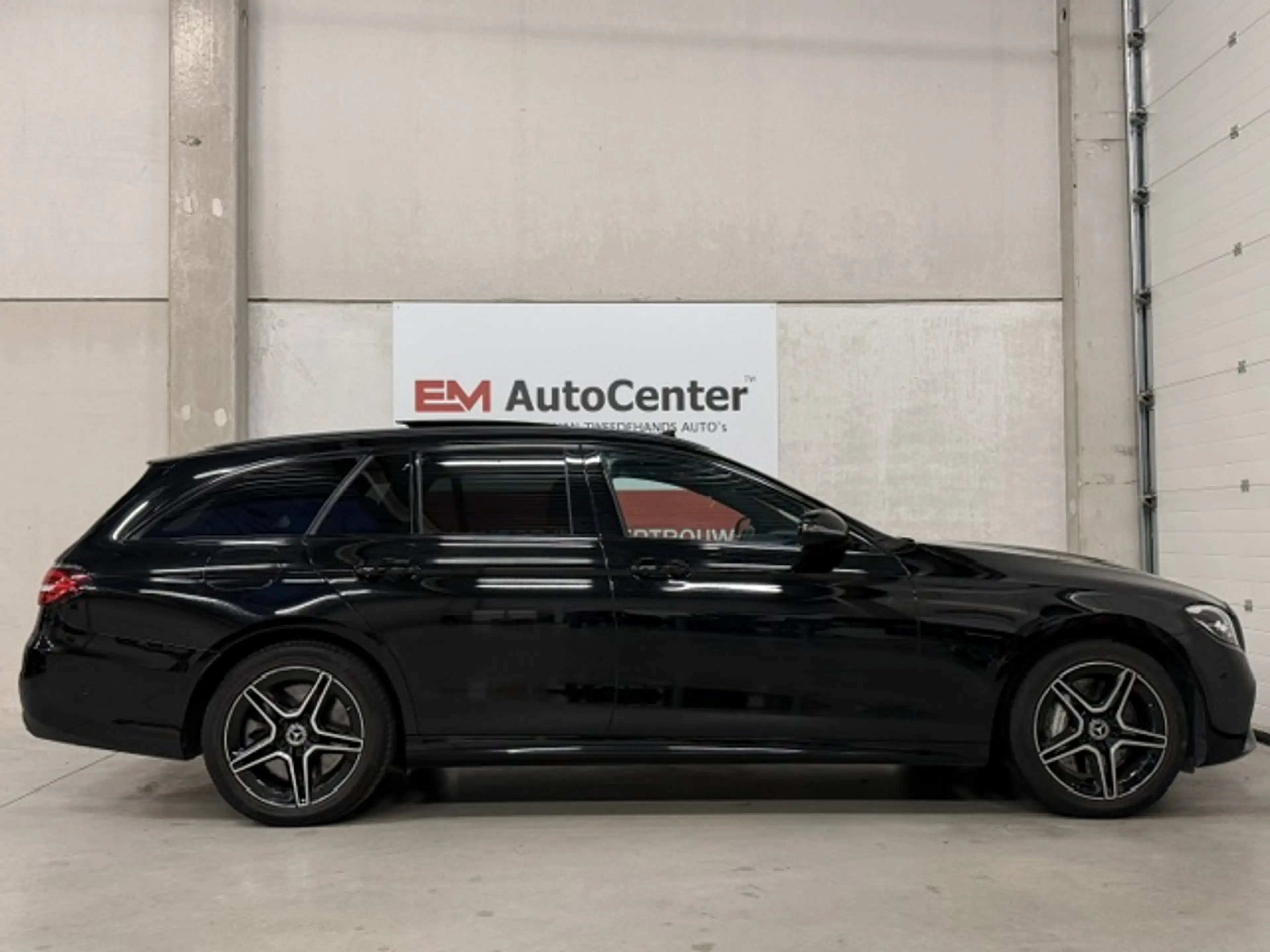 Mercedes-Benz E 300 DE PHEV AMG Line Pano-CAM-Acc-Memory-Luchtvering-BTW incl — photo 7