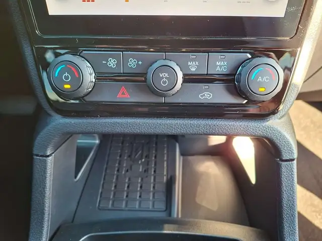 Ford Ranger Wildtrak e-4WD Doppelkabine * ROLLO * 20" RÄDER Ansicht 30