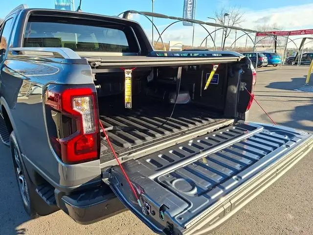 Ford Ranger Wildtrak e-4WD Doppelkabine * ROLLO * 20" RÄDER Ansicht 15