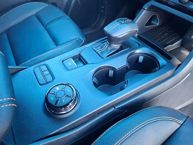 Ford Ranger Wildtrak e-4WD Doppelkabine * ROLLO * 20" RÄDER Ansicht 28