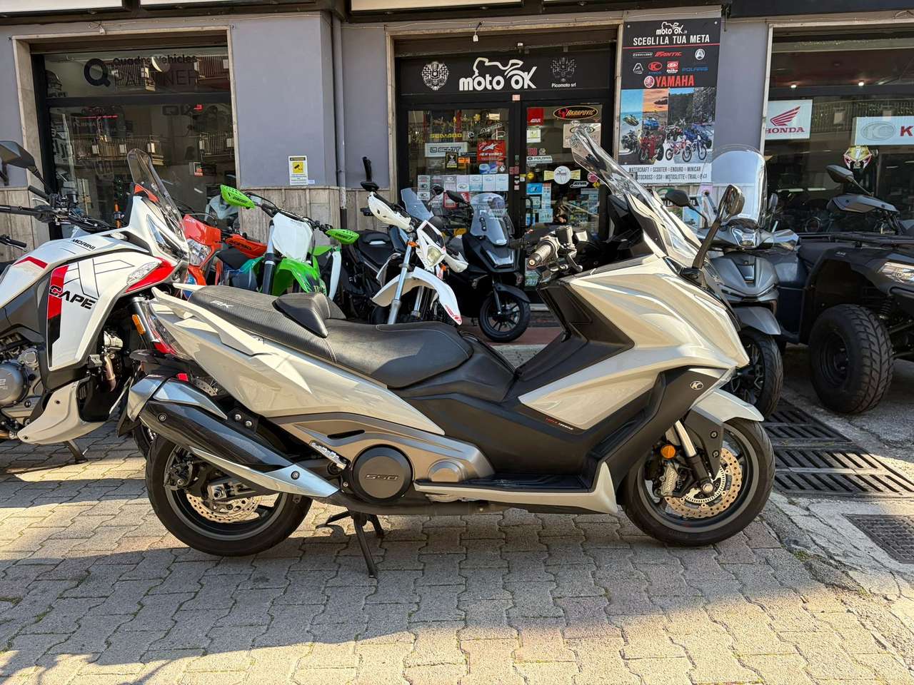 Kymco AK 550 ets