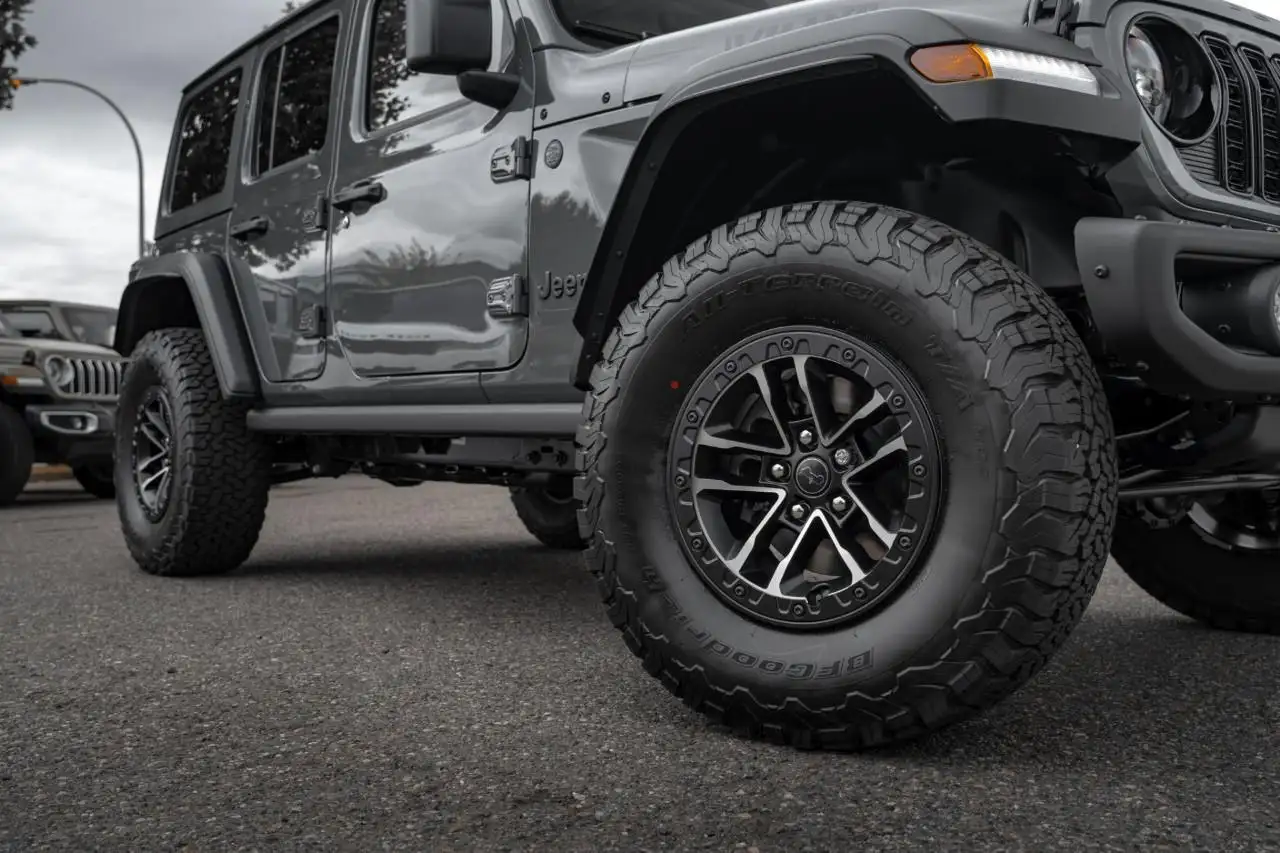 Jeep Wrangler снимка Jeep Wrangler