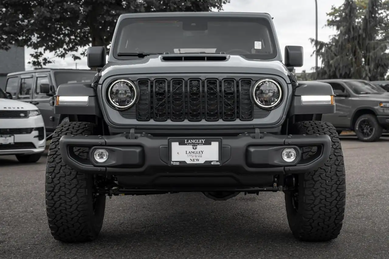 Jeep Wrangler снимка Jeep Wrangler