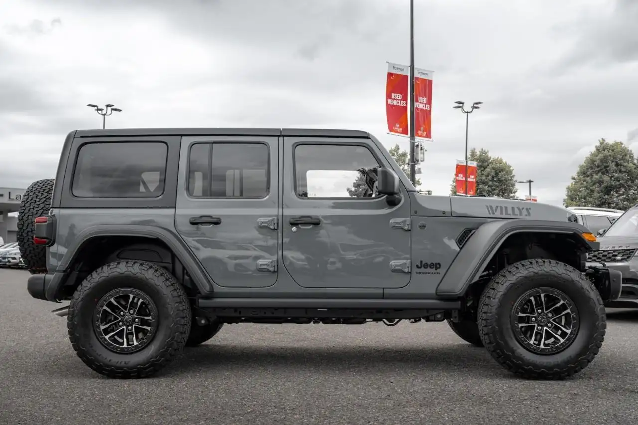 Jeep Wrangler снимка Jeep Wrangler