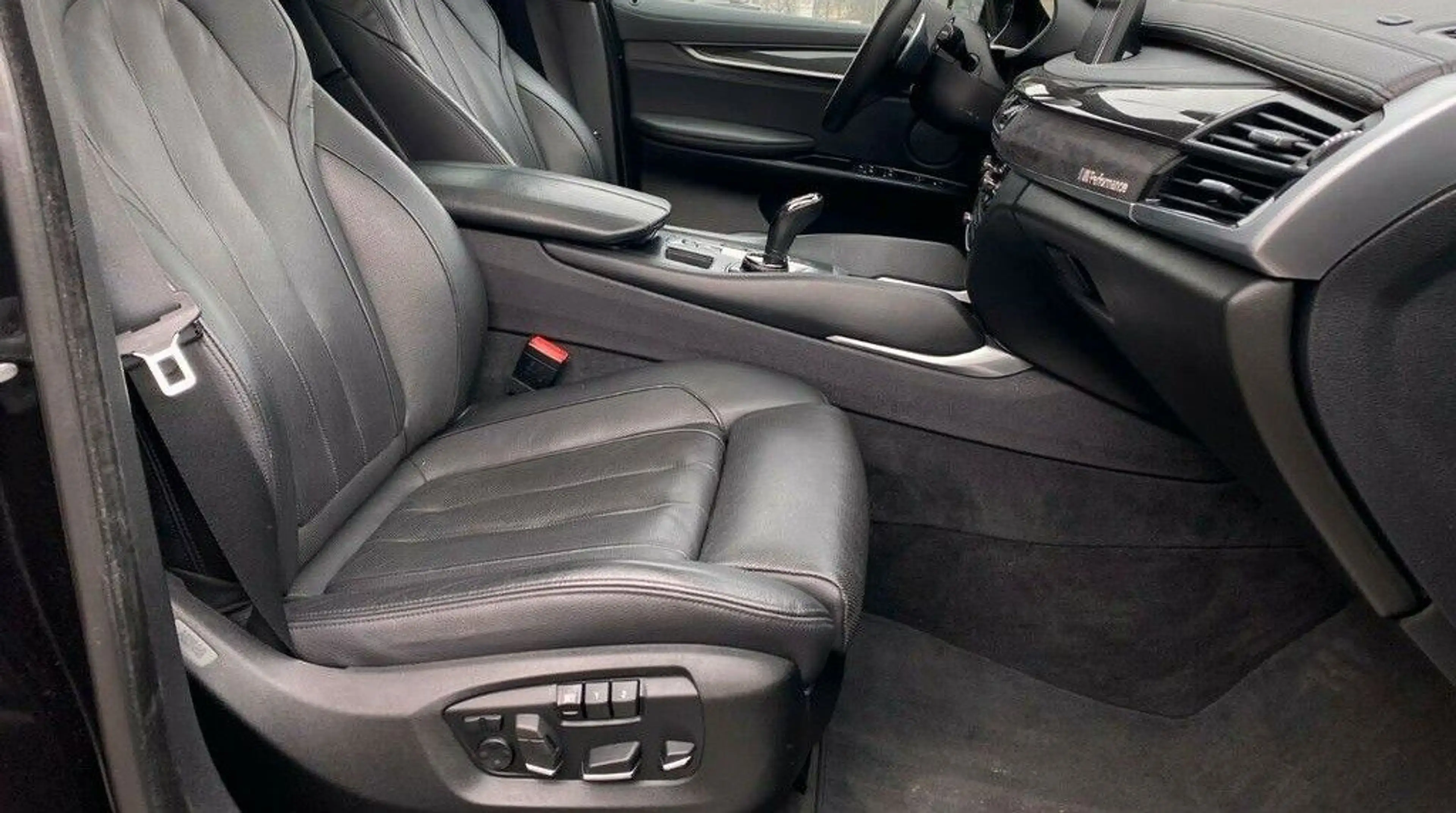 BMW X6 xDrive 35 i M-PERFORMANCE * CARBON PAKET * — photo 10