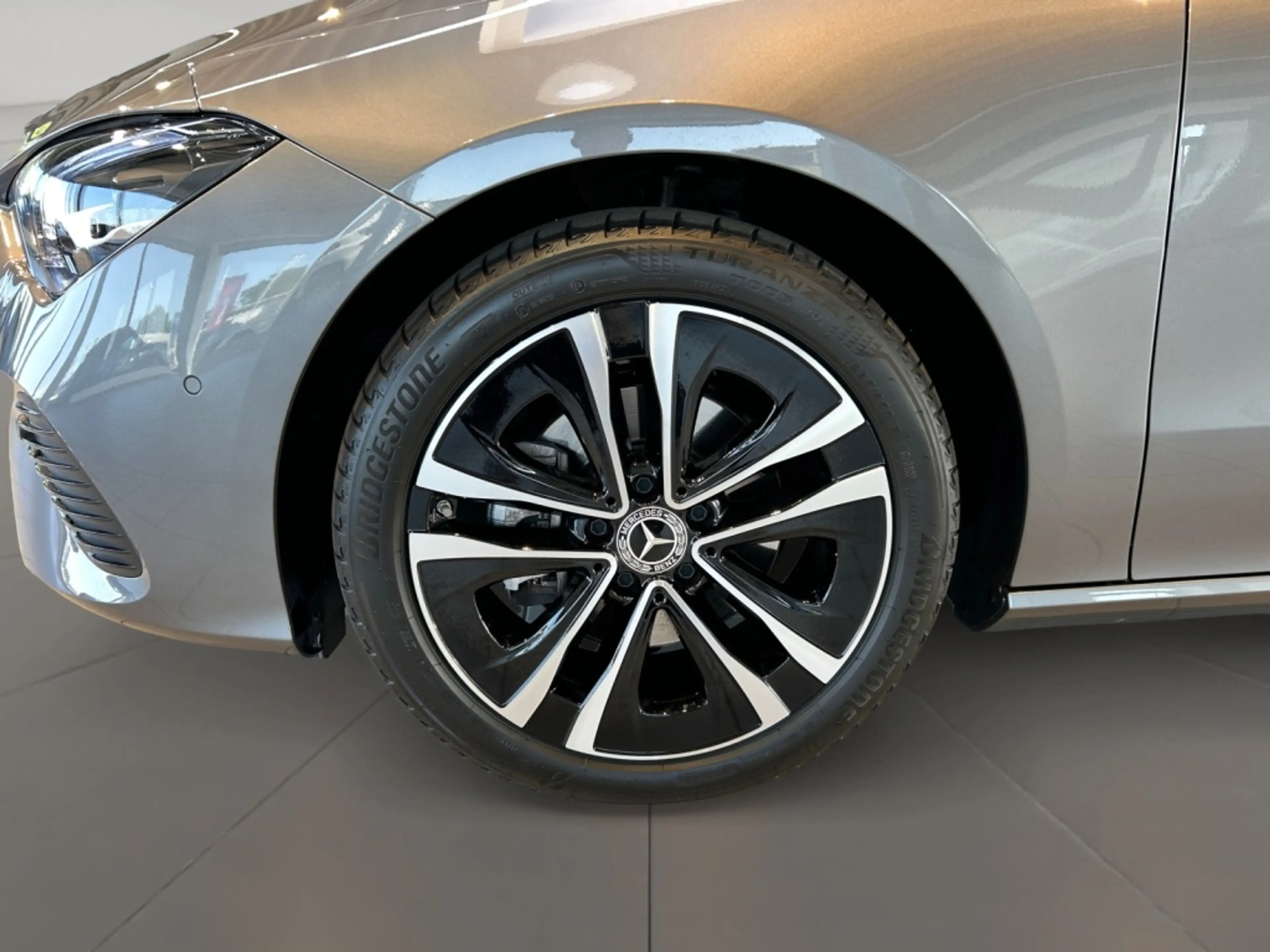 Mercedes-Benz CLA 180 Progressive MBUX+Progressive+AHK+Wide — photo 9