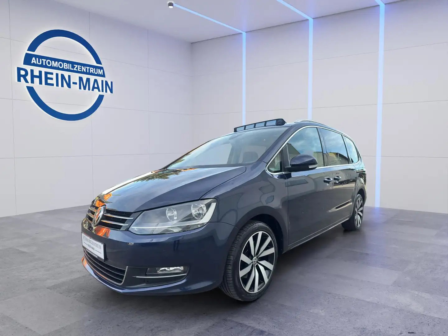 Volkswagen Sharan HIGHLINE 7-S/DSG/DCC/ACC/PANO/LEDER/AHK STHZG Blau - 1