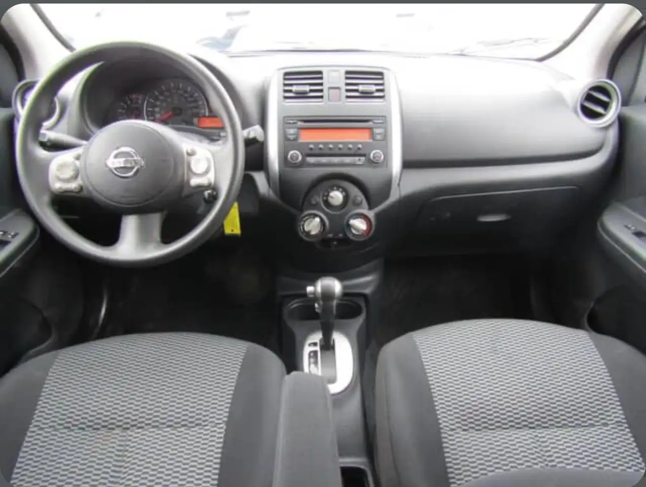 Nissan Micra снимка Nissan Micra
