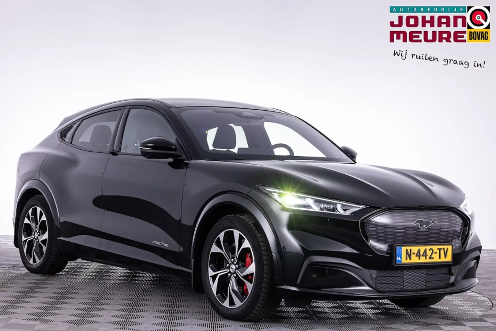 Ford Mustang Mach-E AWD 75 kWh | PANORAMADAK | LEDER | Trekhaak ✅ 1e E Nero - 1