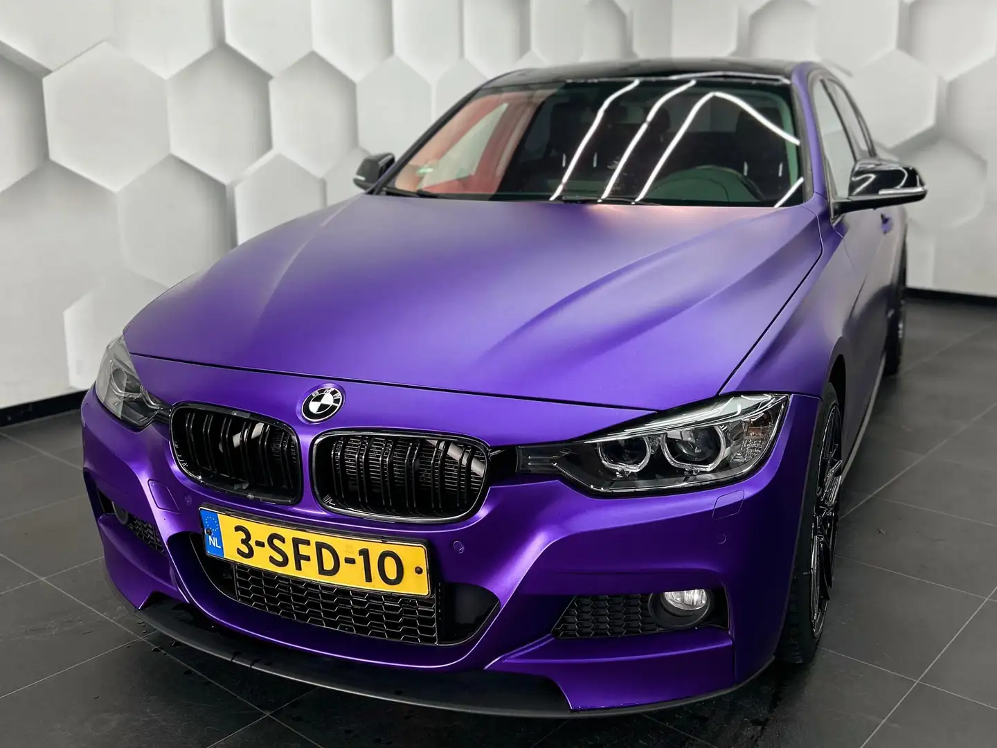 BMW 320 320 High Executive Фиолетовый - 2