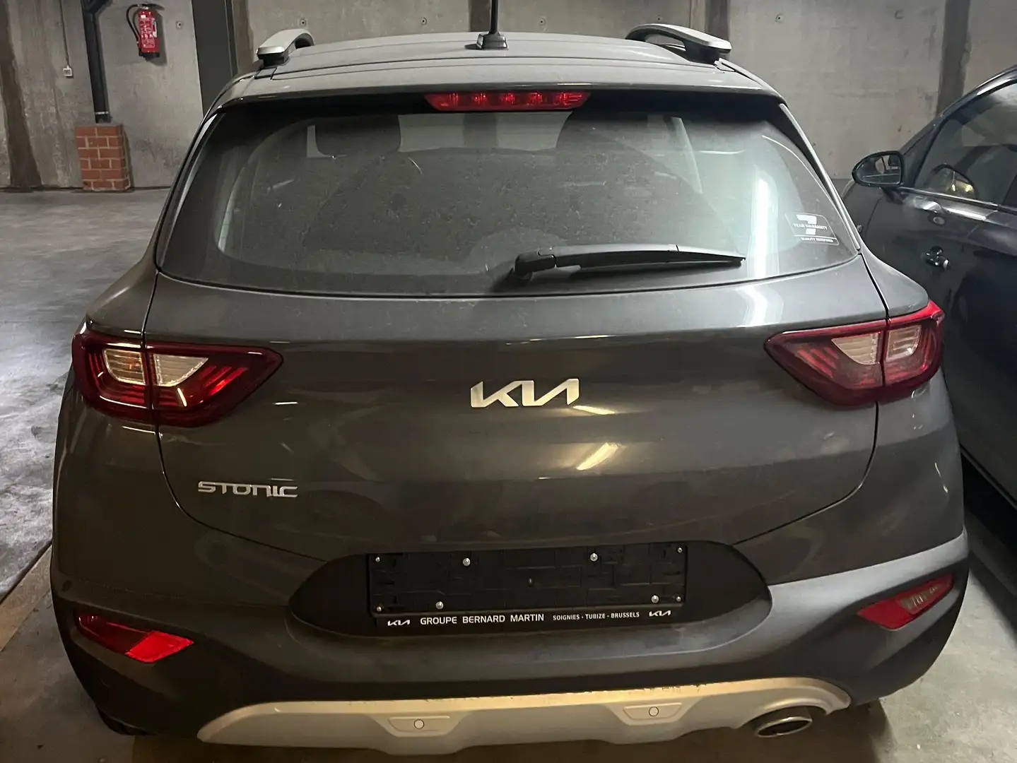 Kia Stonic Stonic 1.0 T Pure ISG Grijs - 2