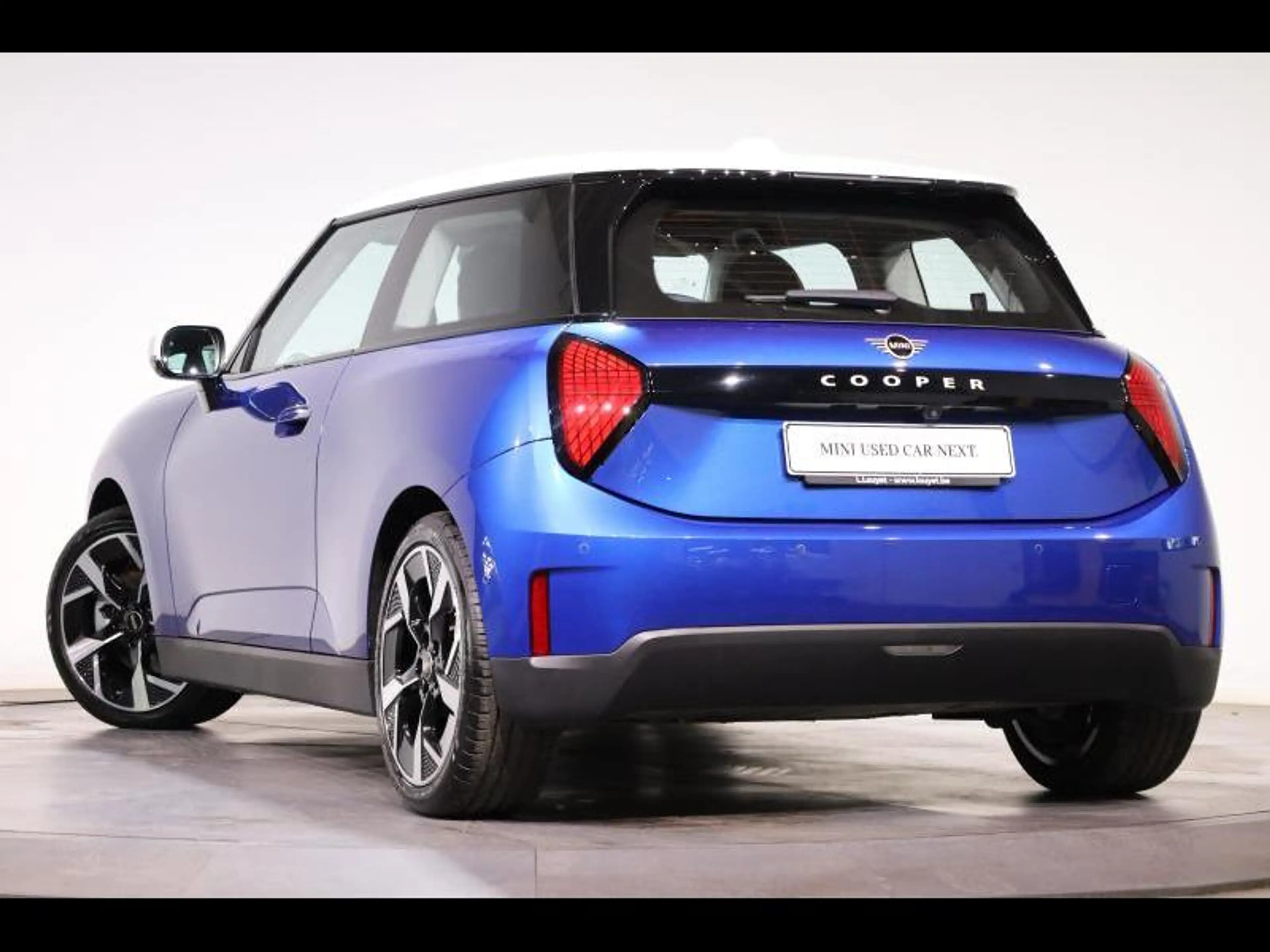 MINI Cooper E — photo 5