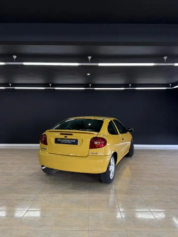 Renault Megane Coupé 2.0 16v IDE 140 Dynamique 2p, foto 4