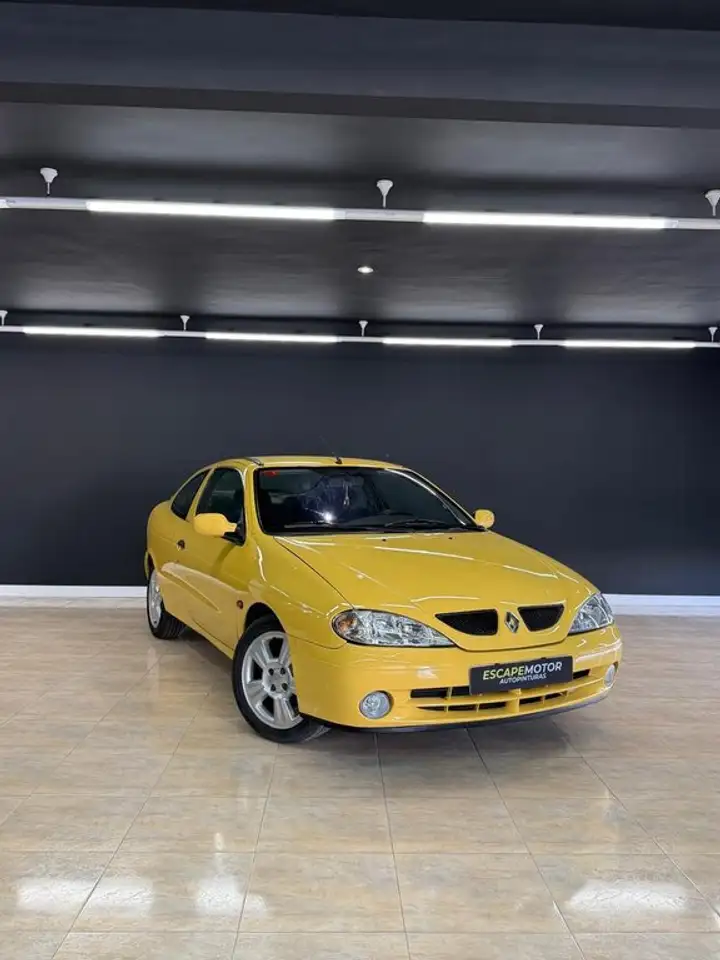 Renault Megane Coupé 2.0 16v IDE 140 Dynamique 2p, foto 2