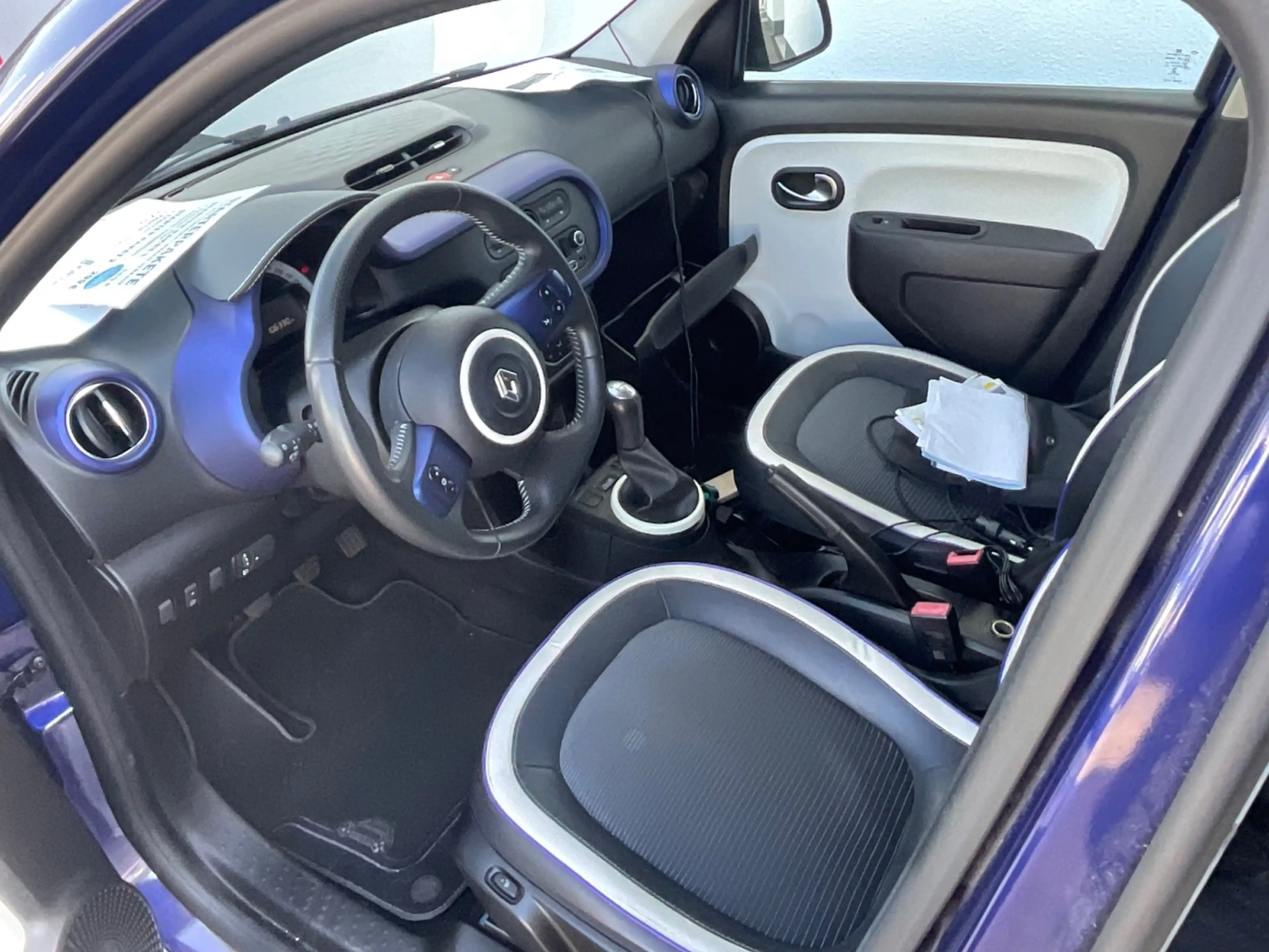 Renault Twingo 1.0 SCe 70 Cosmic SHZ+KlimaA+SoundSys — photo 9