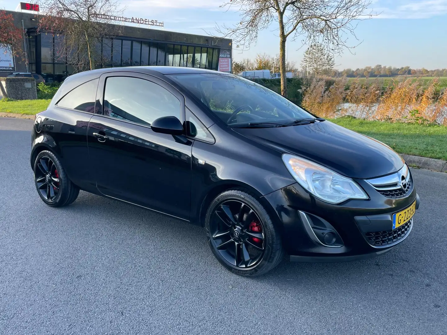 Opel Corsa 1.4-16V, 3drs, Climate, Stoel-/stuurverw, Lmv, Rod Noir - 2