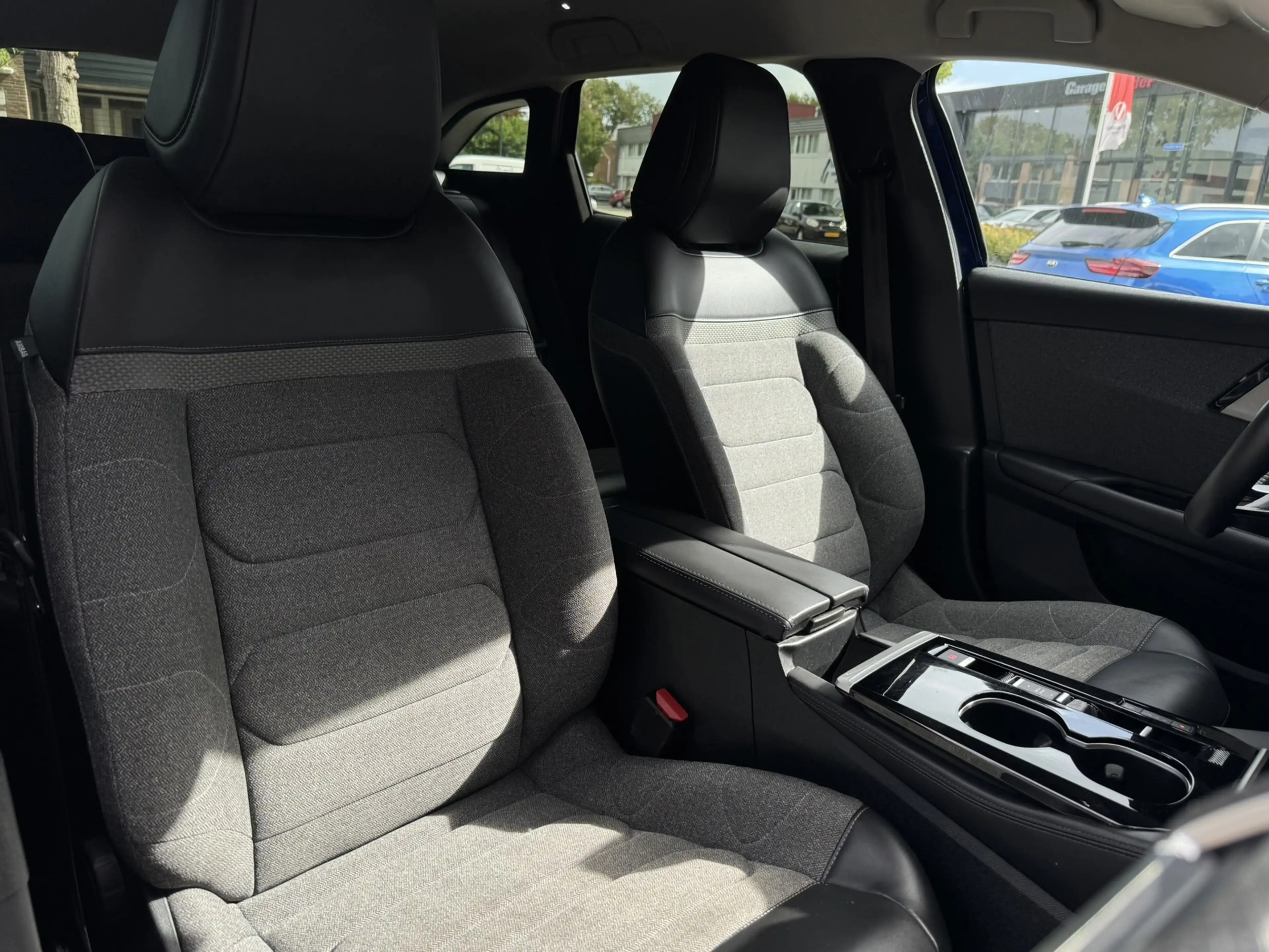 Citroen C5 X 1.6 Plug-in Hybrid 225 Feel - Onderhoud aanwezig - — photo 2
