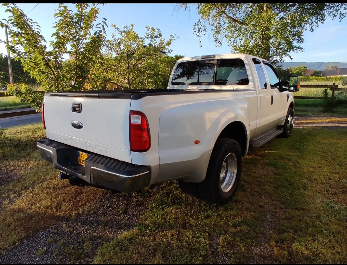 Ford F 350 Dually Blanco - 2