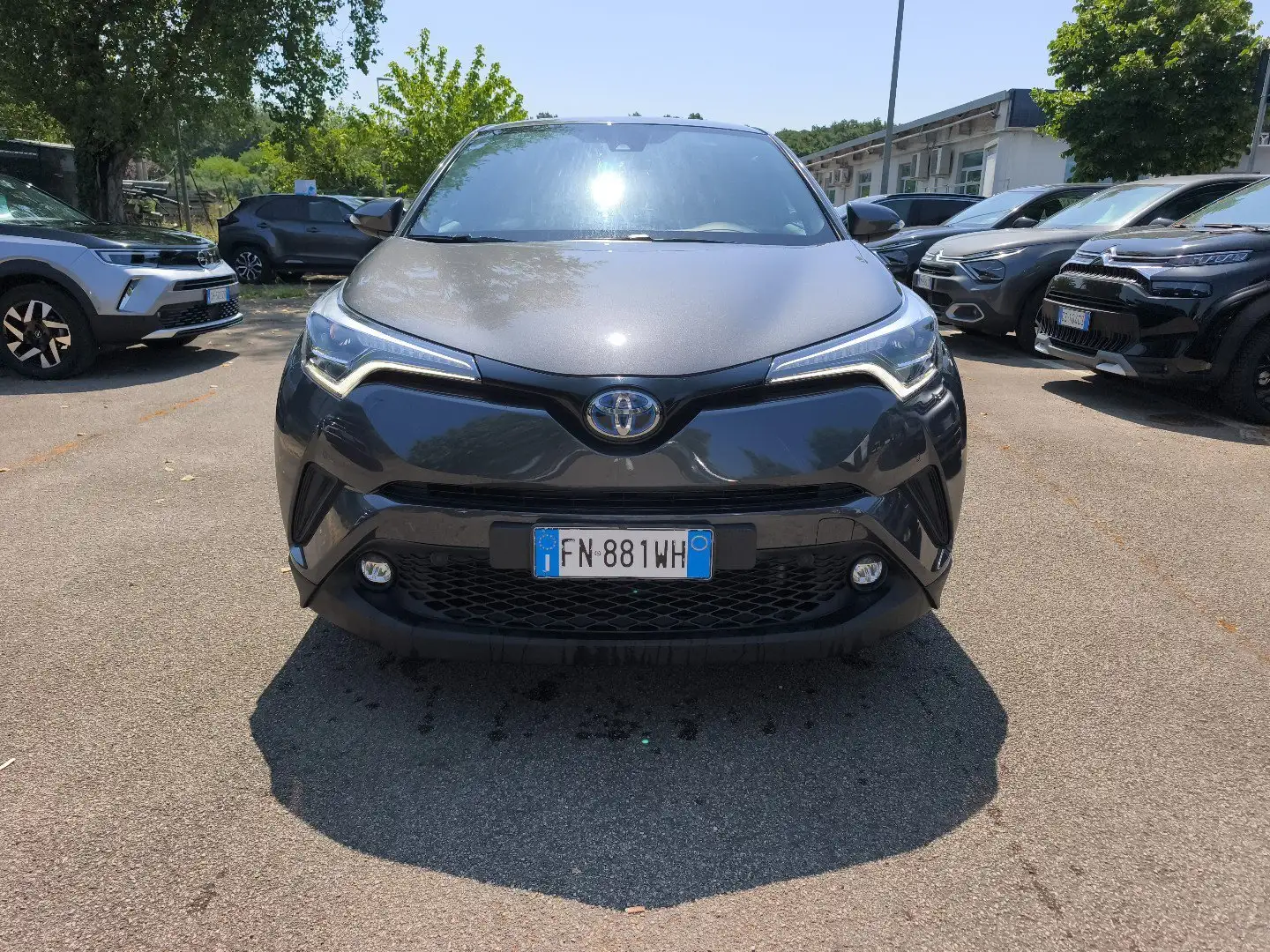 Toyota C-HR I 2016 1.8h Lounge 2wd e-cvt Grigio - 1