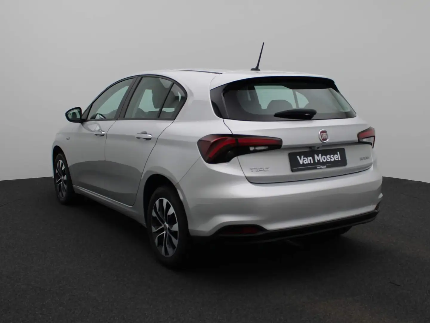 Fiat Tipo 1.5 Hybrid City - ACTIE ! Fiat Tipo 1.5 Hybrid Cit Grijs - 2