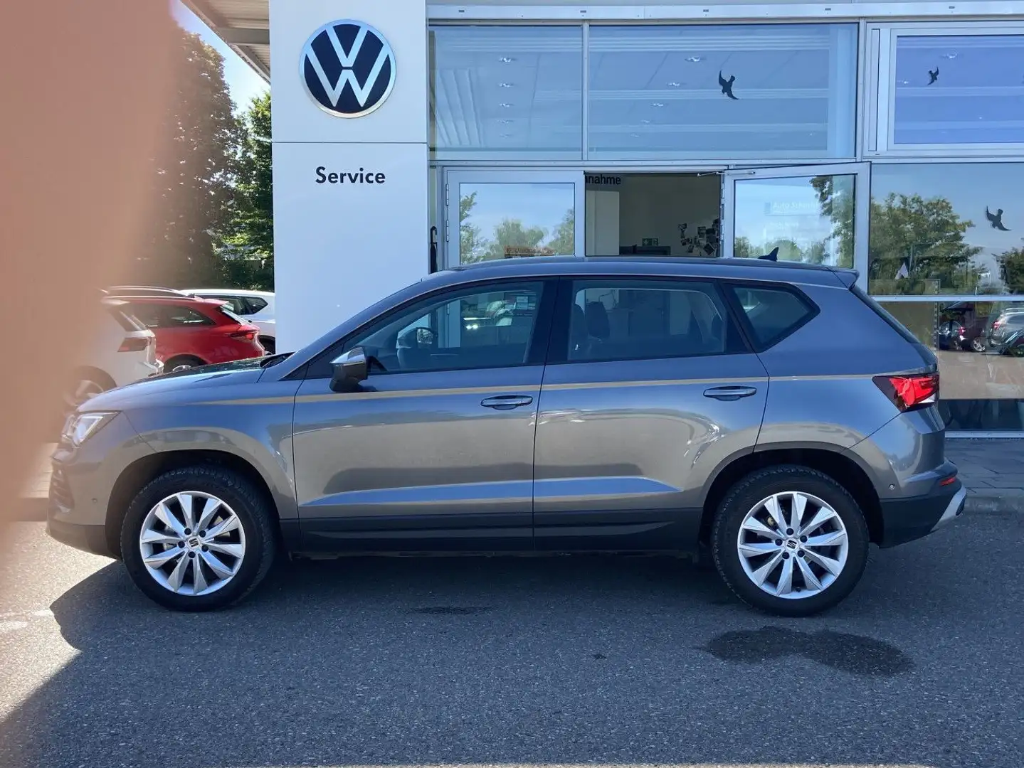 SEAT Ateca 1.5 TSI Style 17"+BEATS+NAVI-PRO+LED+PARKA Grau - 2