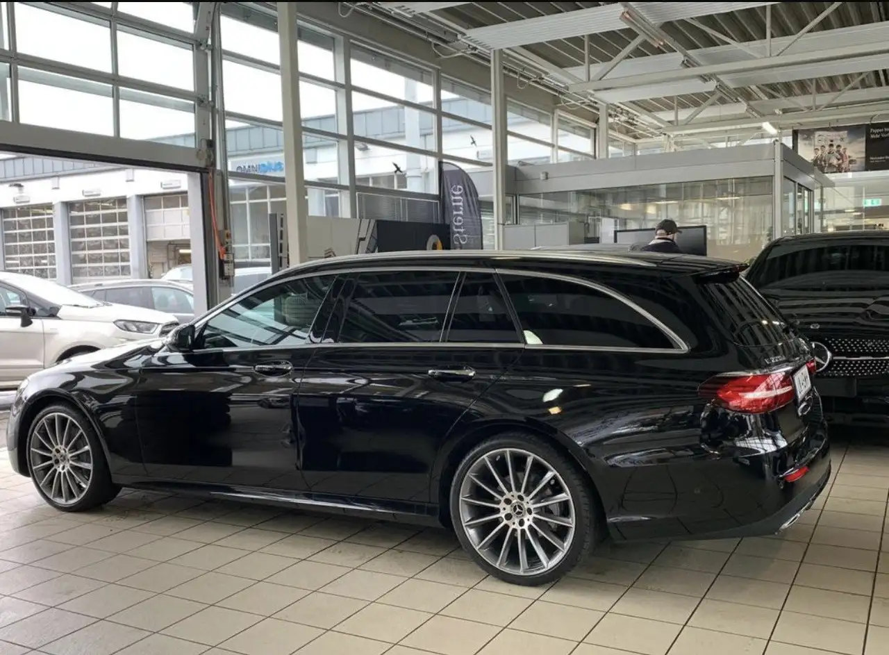 Mercedes-Benz E 220