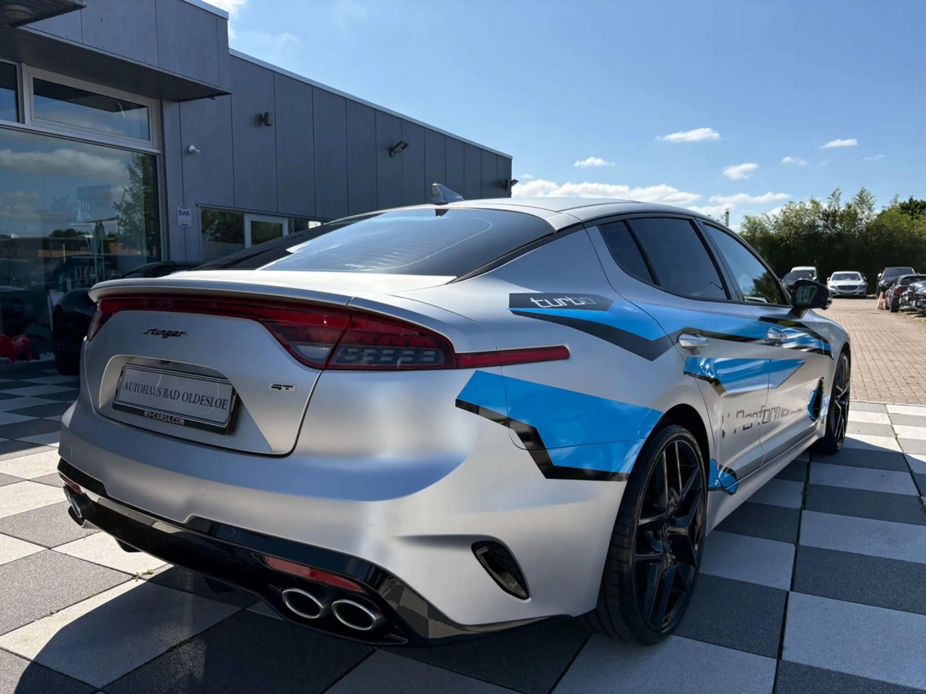 Kia Stinger GT 4WD *Schiebedach* 20 Zoll — photo 7