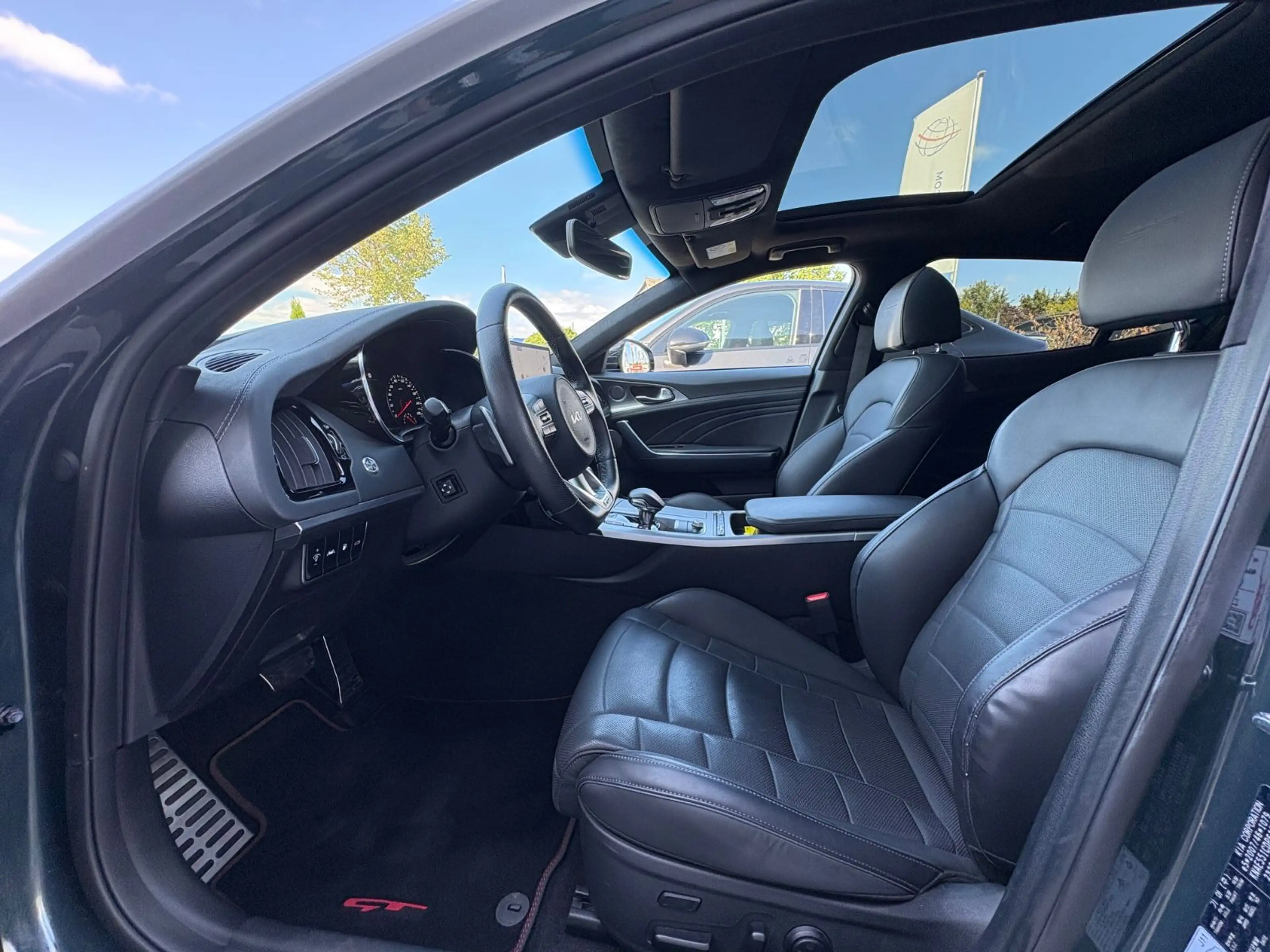 Kia Stinger GT 4WD *Schiebedach* 20 Zoll — photo 9