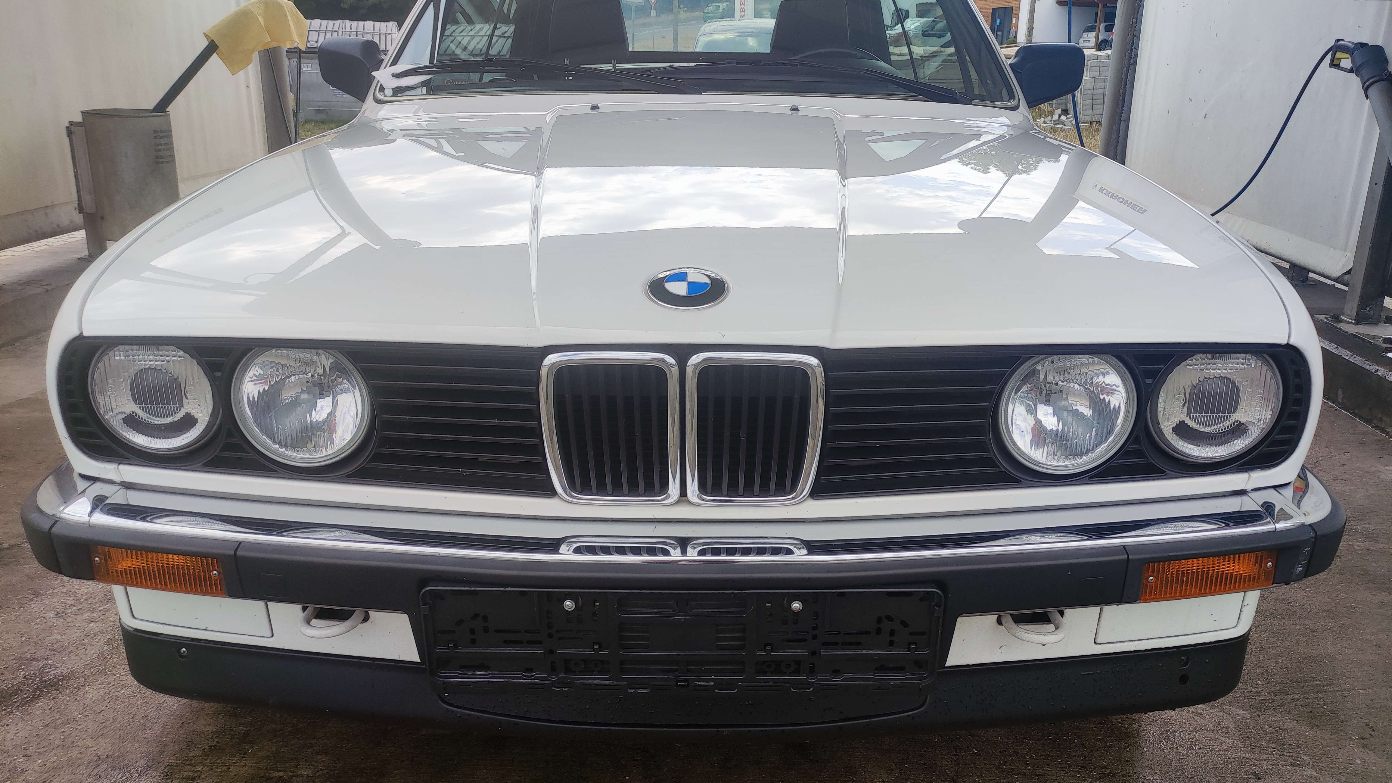 Second hand Bmw 3 Series 320