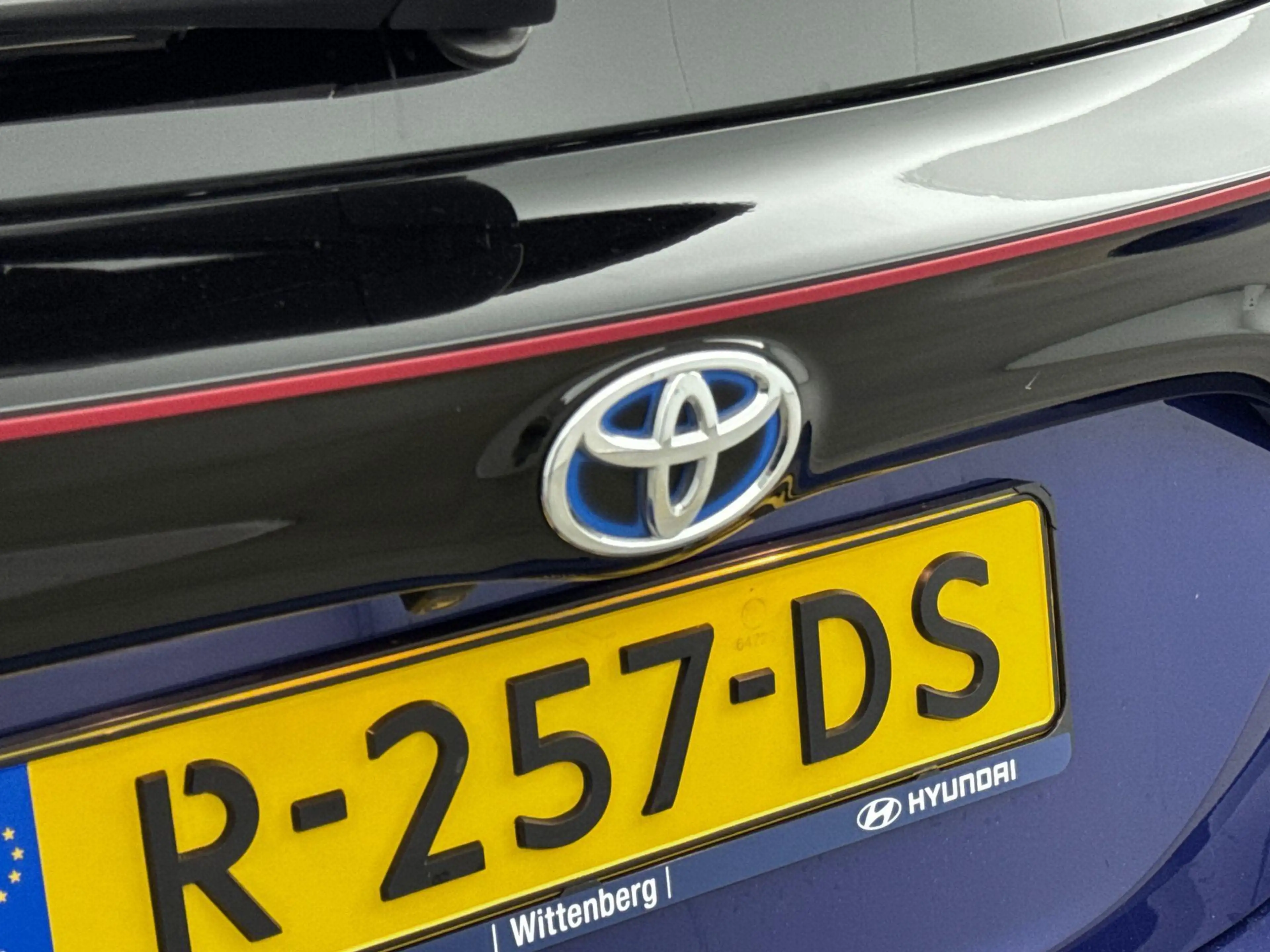 Toyota Yaris 1.5 HYBRID EXECUTIVE | SUMMERDEAL! | CLIMA | CRUIS — photo 15