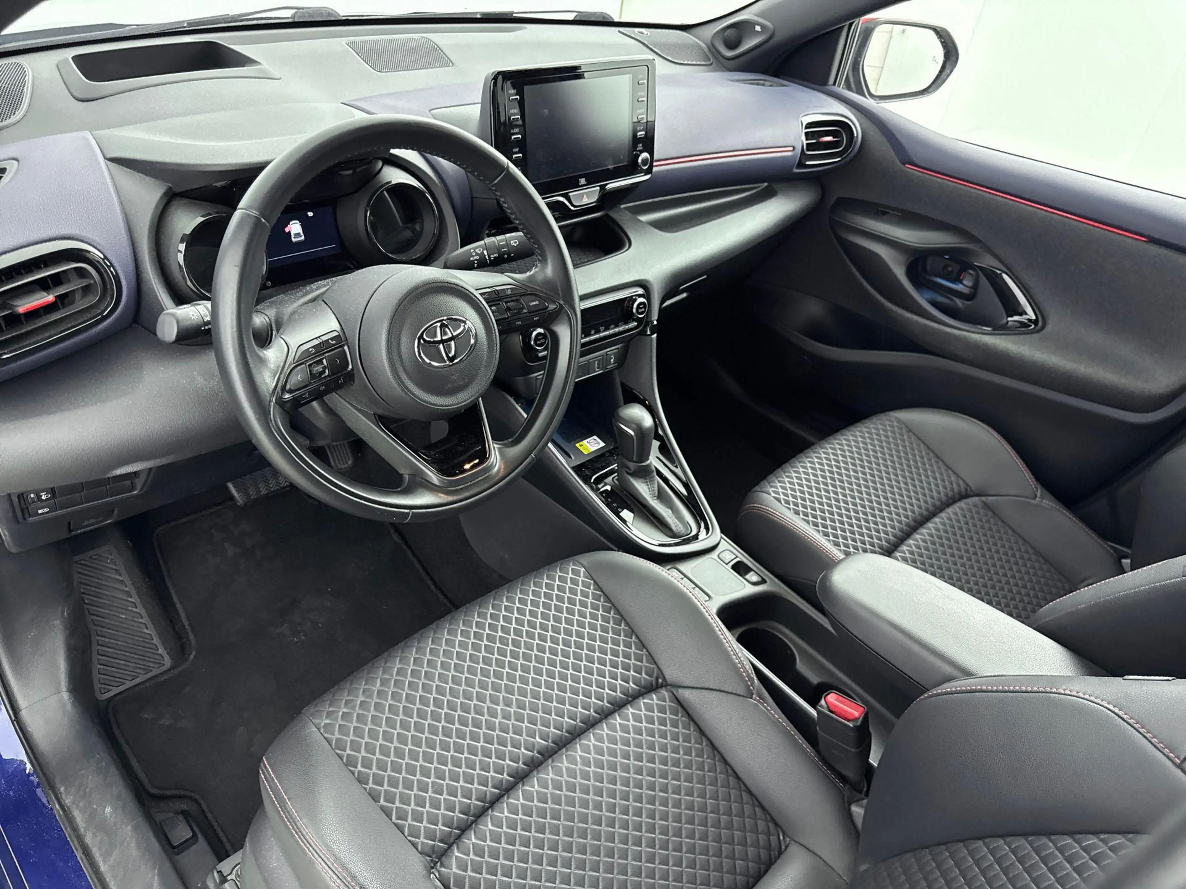 Toyota Yaris 1.5 HYBRID EXECUTIVE | SUMMERDEAL! | CLIMA | CRUIS — photo 9