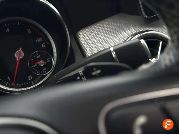 Mercedes-Benz GLA 2018, foto 23