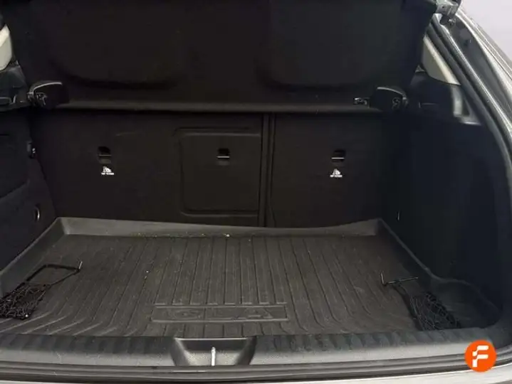 Mercedes-Benz GLA 2018, foto 29