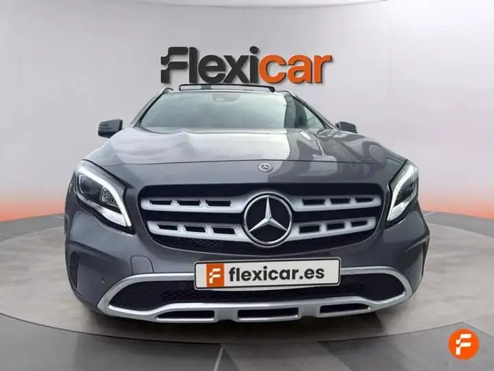 Mercedes-Benz GLA 2018, foto 2