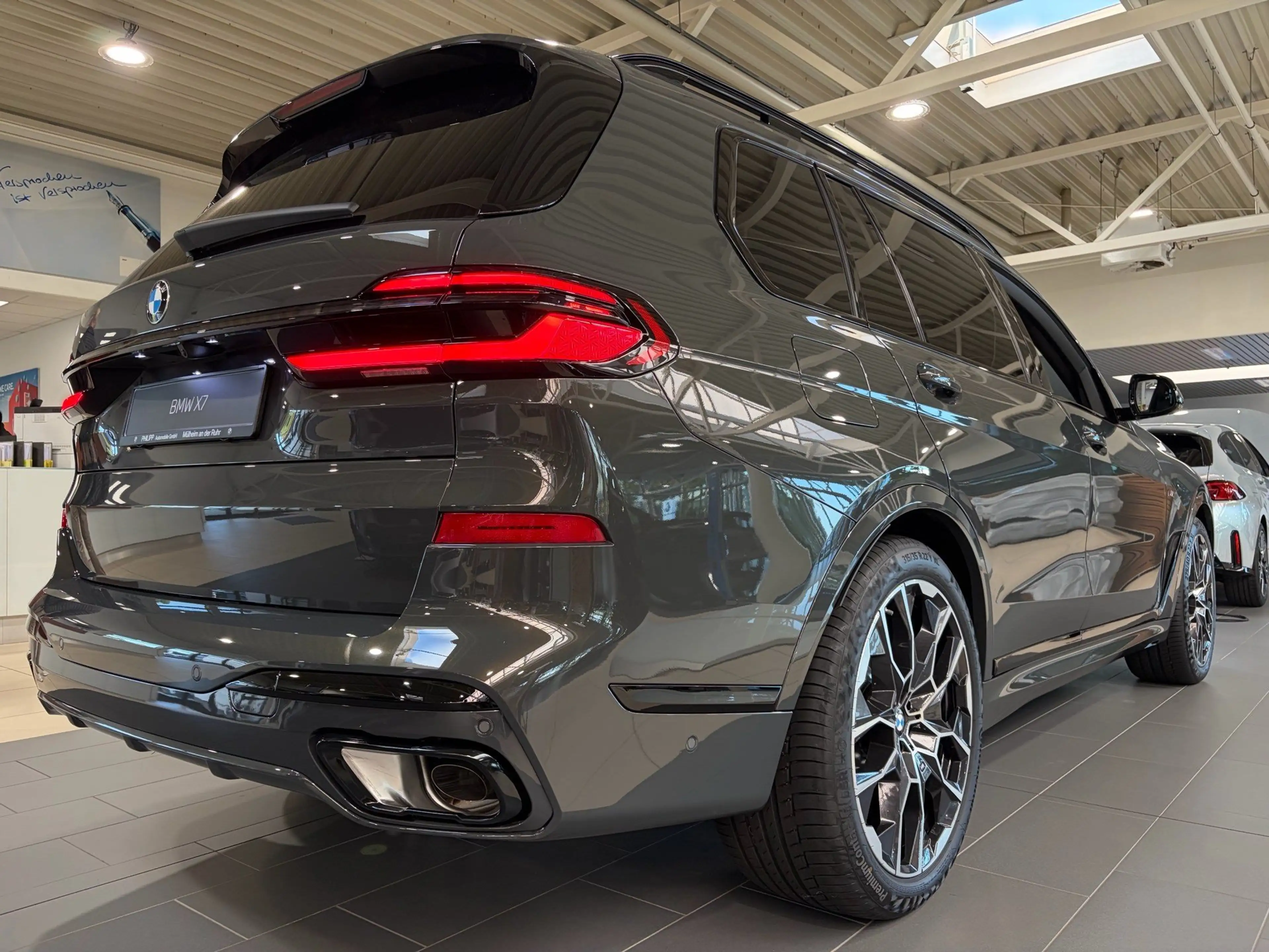 BMW X7 xDrive40d M SportPro 22"H&K SkyLounge 360° Driving — photo 3