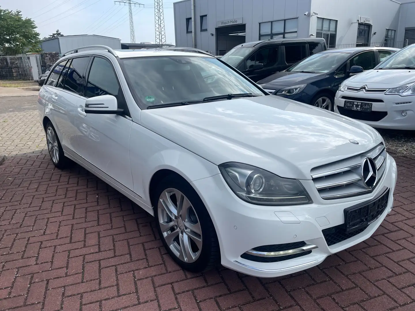 Mercedes-Benz C 250 C 250 T CDI BlueEfficiency (204.203) Top Zustand Bílá - 2