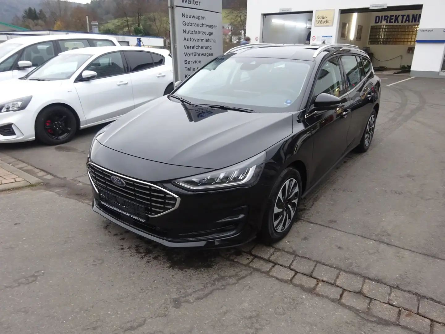 Ford Focus Titanium LED Navi Kamera ACC Schwarz - 1