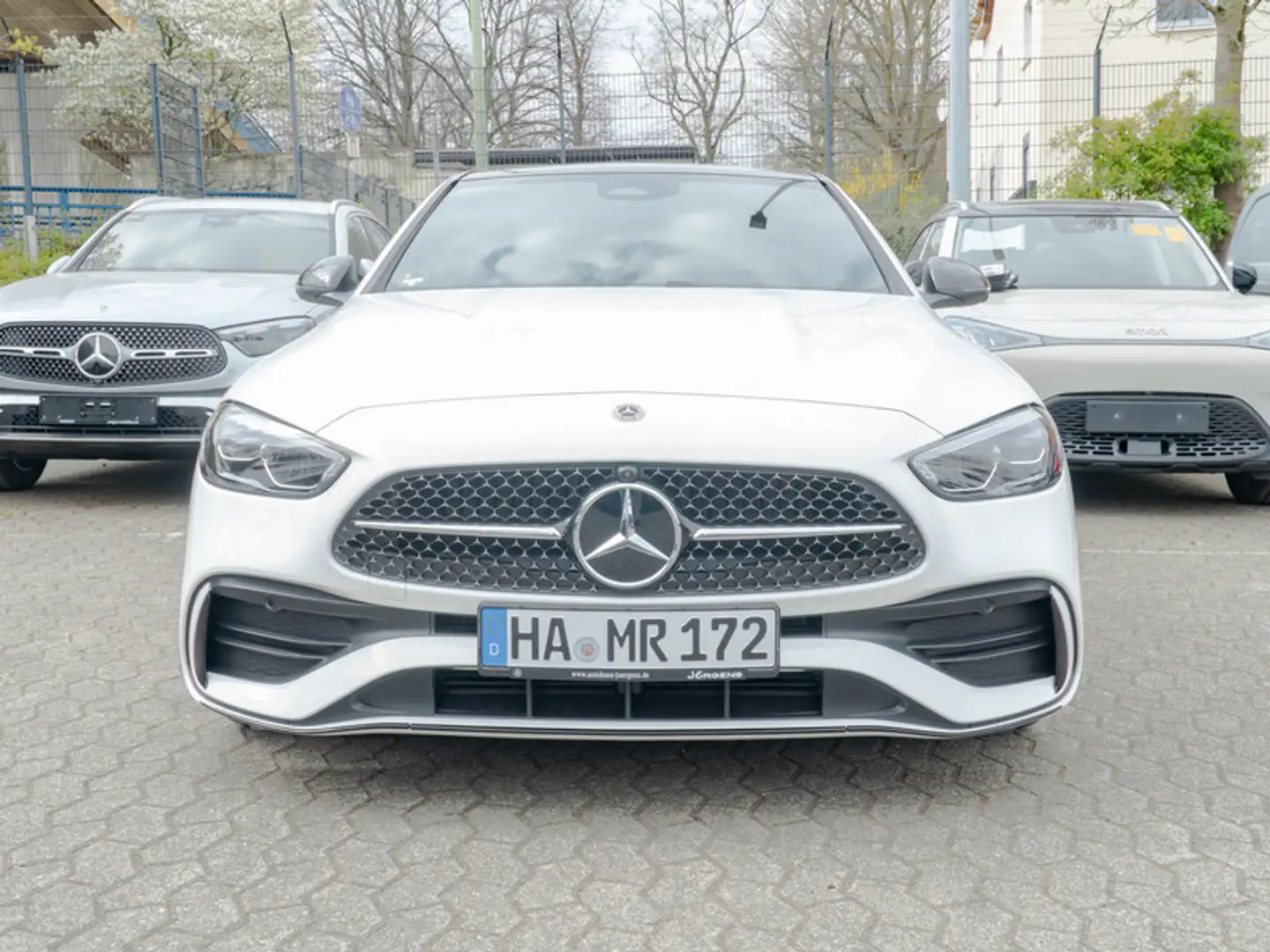 Mercedes-Benz C 180 AMG-Sport/360/Pano/Burm/Night/Distr/Memo Weiß - 2