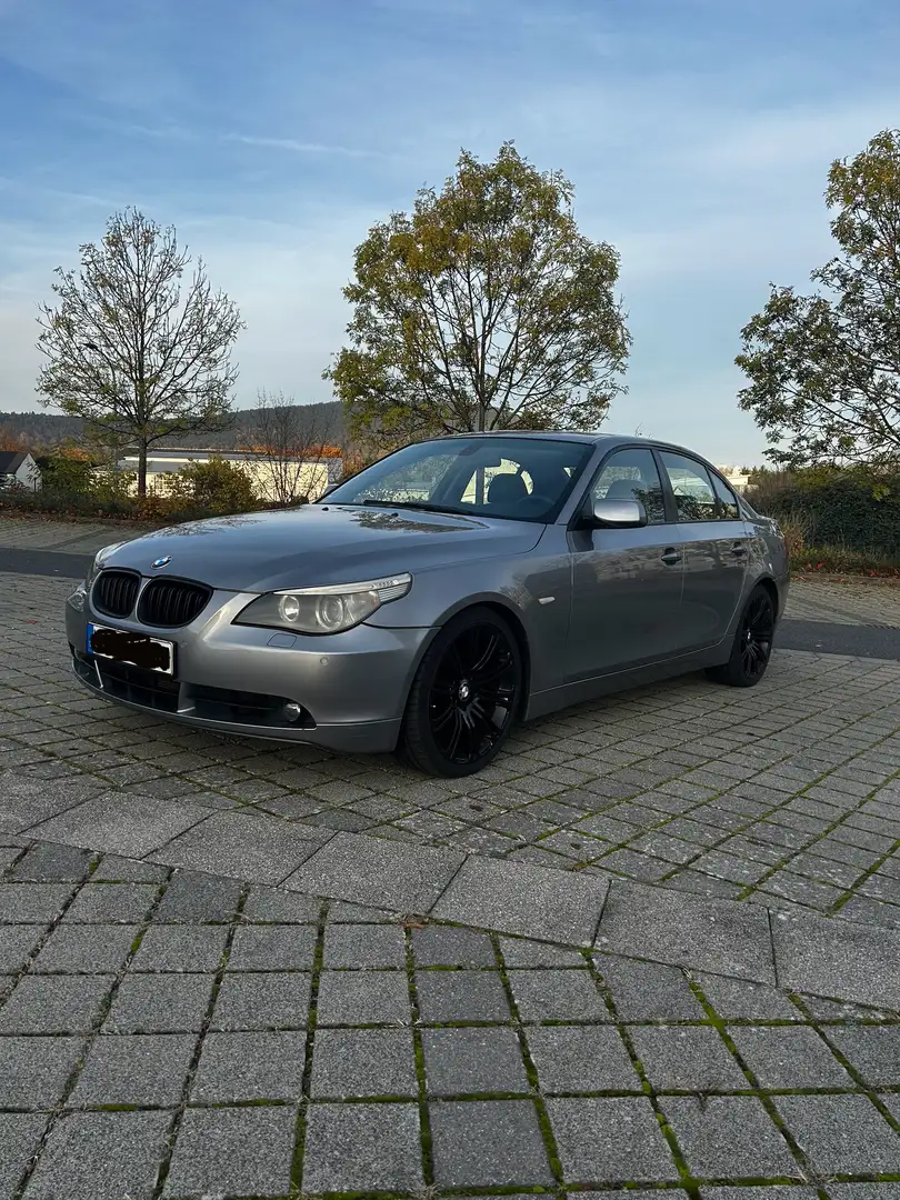 BMW 525 525i Automatik Grau - 2