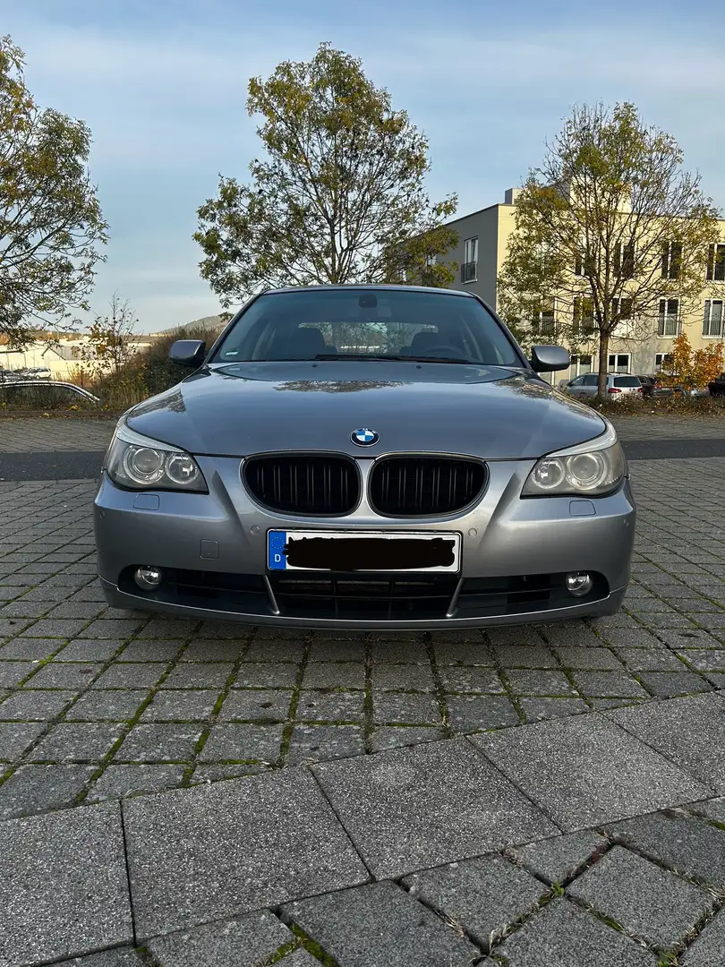 BMW 525 525i Automatik Grau - 1