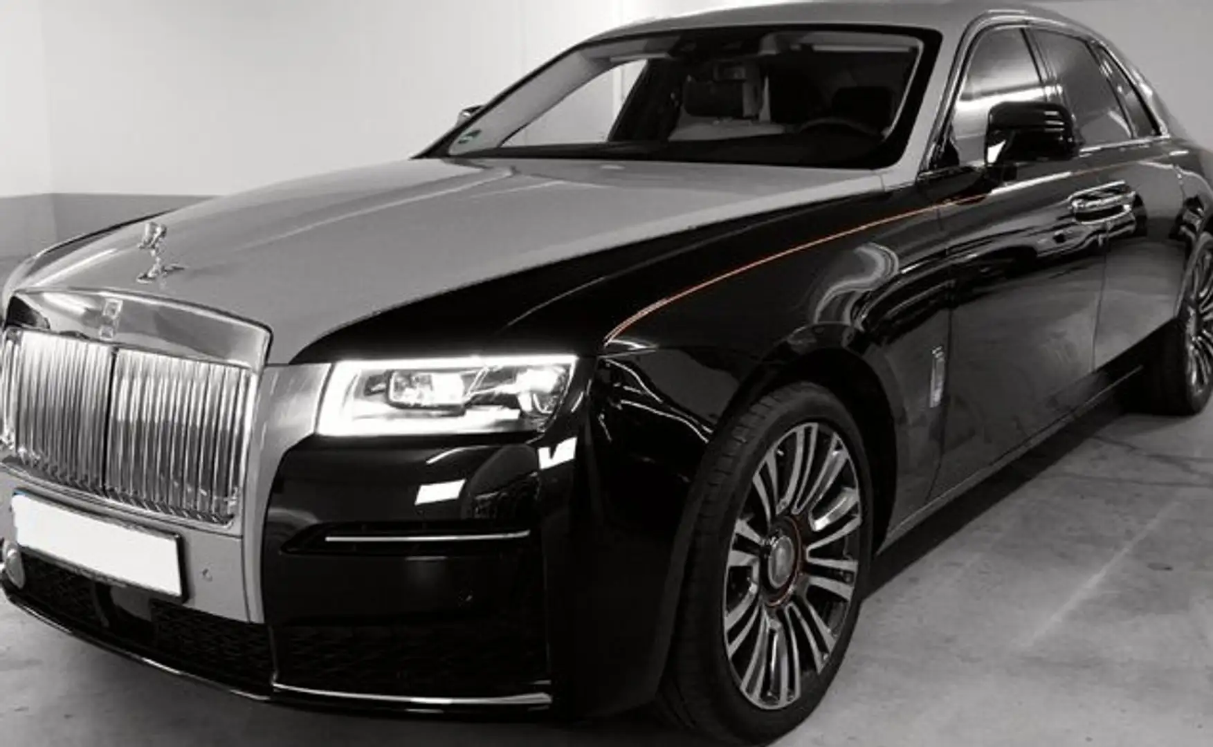 Rolls-Royce Ghost 6.6 V12 Black - 1