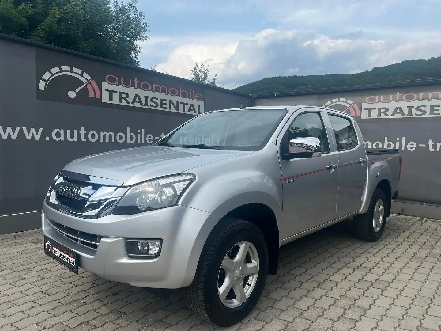 Isuzu D-Max 2,5 TD Double Cab 4x4 Plateado - 1