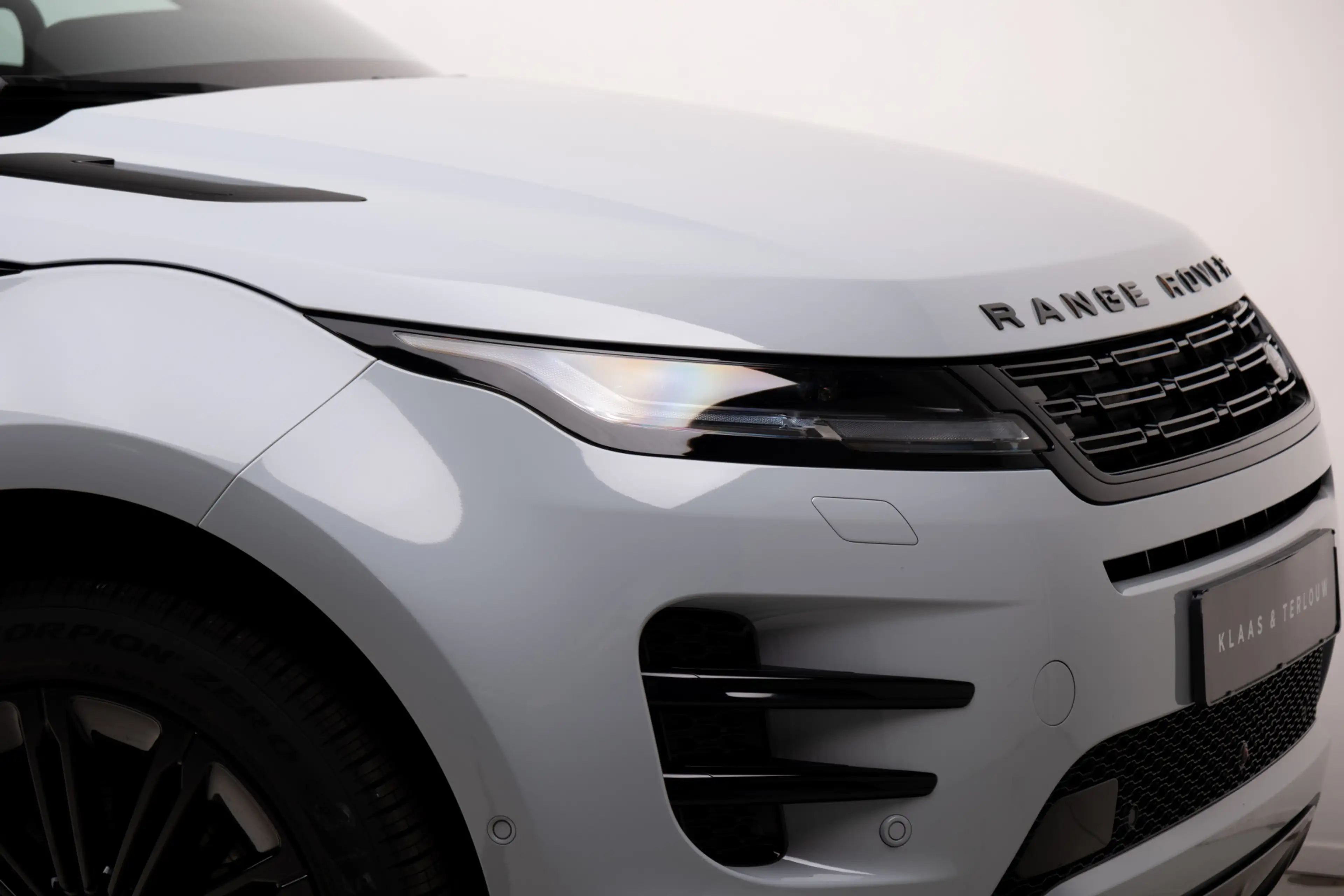 Land Rover Range Rover Evoque 1.5 P270e PHEV AWD Dynamic SE | Black Pack | Schui — photo 17