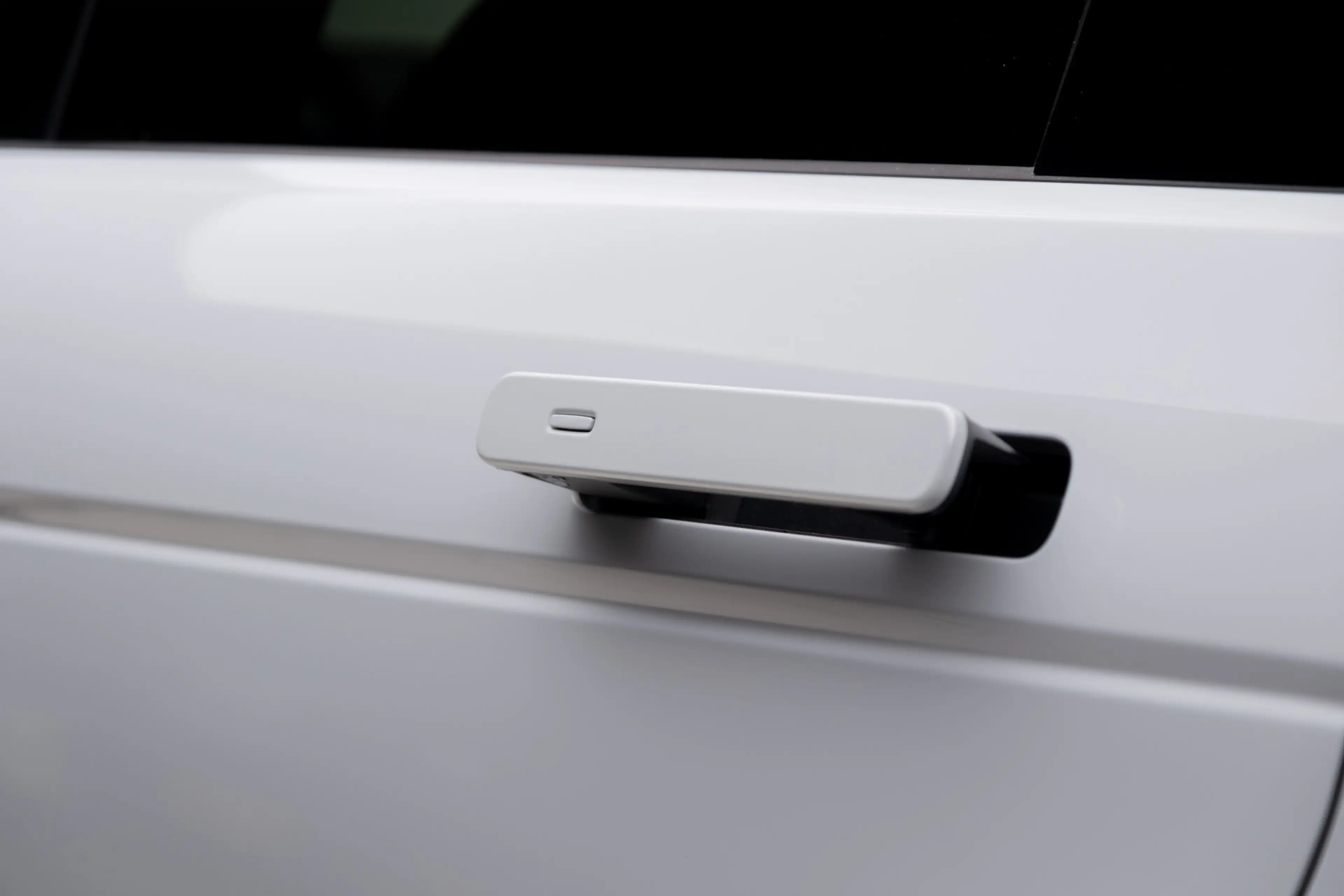 Land Rover Range Rover Evoque 1.5 P270e PHEV AWD Dynamic SE | Black Pack | Schui — photo 13